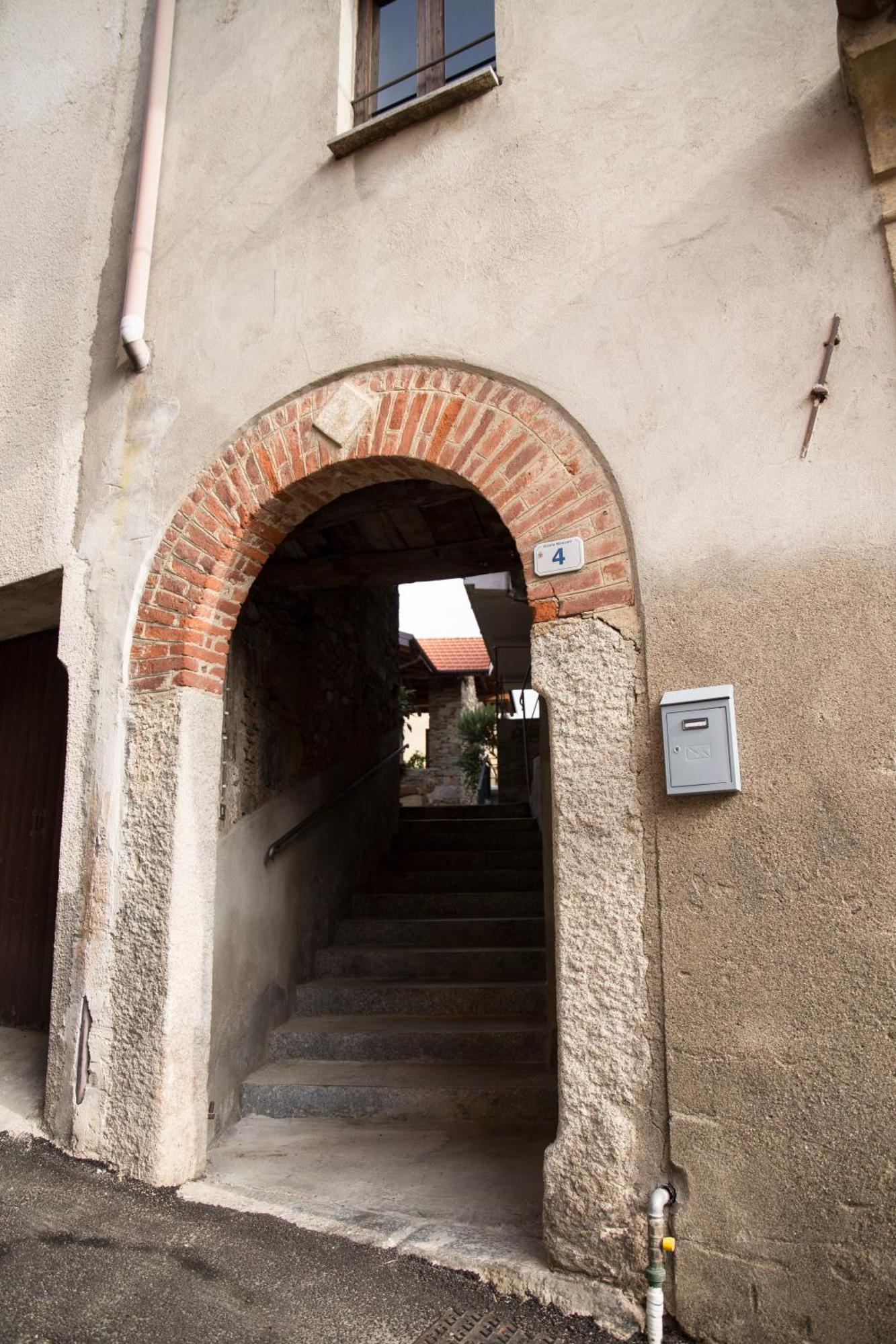 Apartamento Il Nido Di Tiffany Massino Visconti Exterior foto